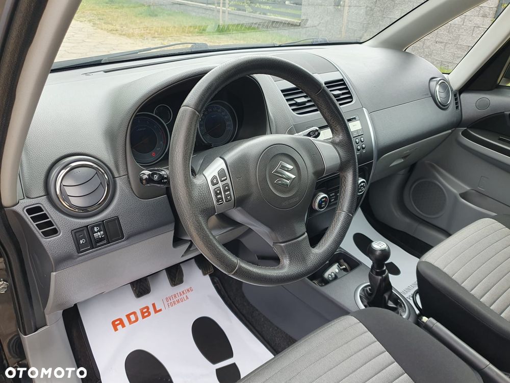 Suzuki SX4 1.6 VVT 4x4 Limited - 9