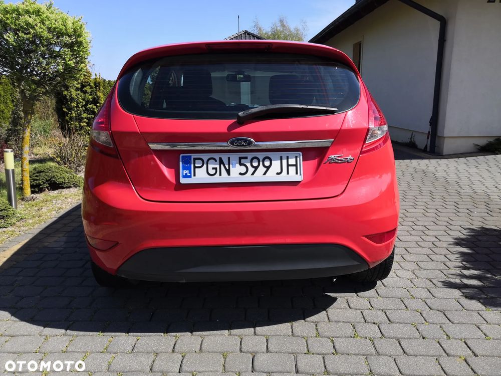 Ford Fiesta 1.25 Ghia - 8