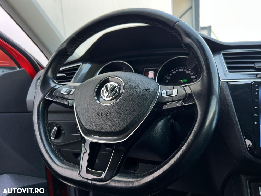 Volkswagen Tiguan - 13