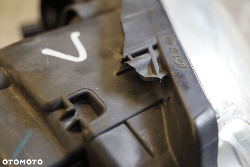 LAMPA PRZEDNIA PRAWA GOLF V 1K6941006P VOLKSWAGEN 2003-2009 - 10