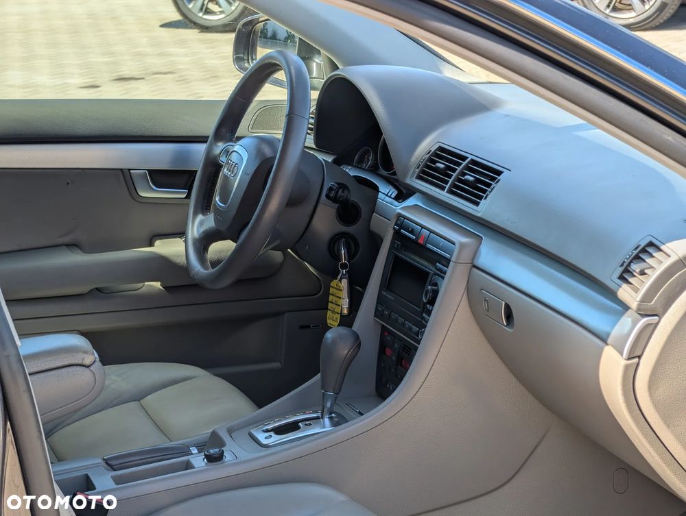 Audi A4 Avant 2.0 TDI DPF multitronic - 31