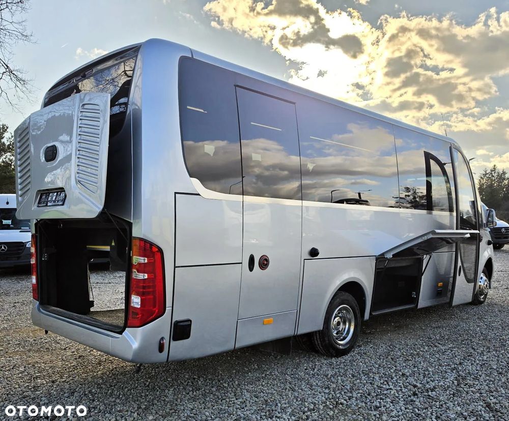 Mercedes-Benz Żak MB Sprinter 29+2 Turystyczny - 9