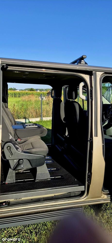 Ford Tourneo Custom - 3