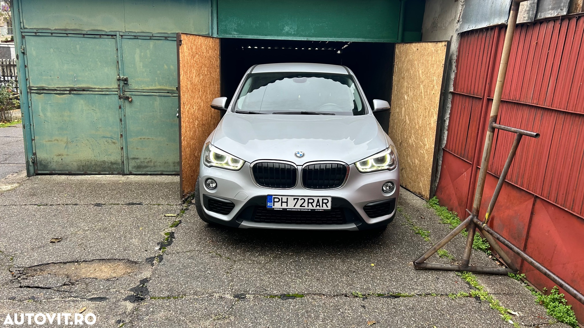 BMW X1 xDrive20i AT Standard - 9