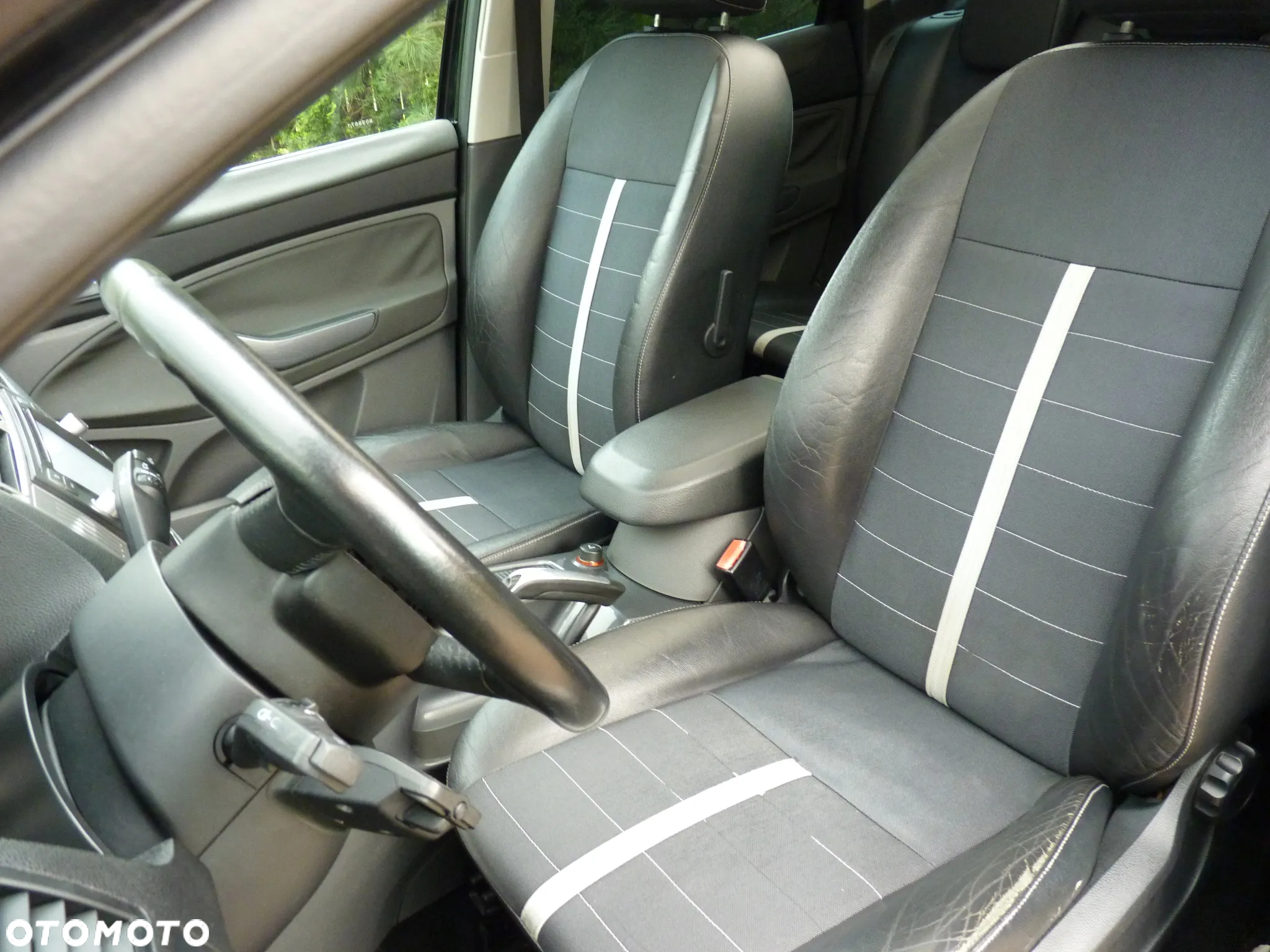 Ford Kuga 2.0 TDCi Titanium - 16