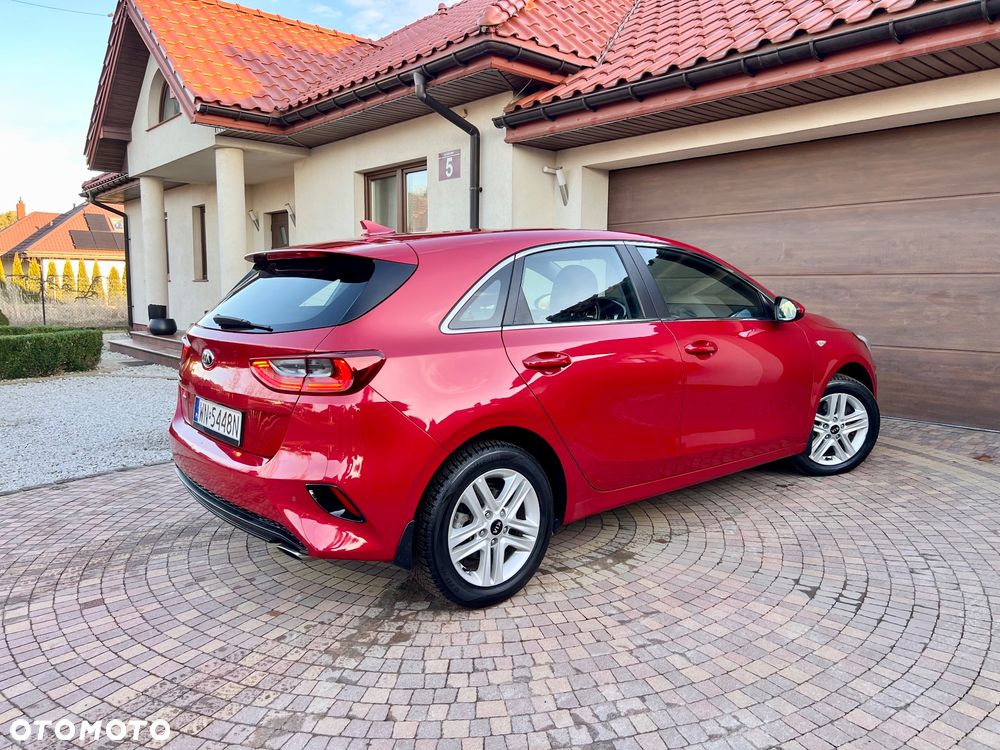 Kia Ceed 1.6 CRDi SCR M - 27