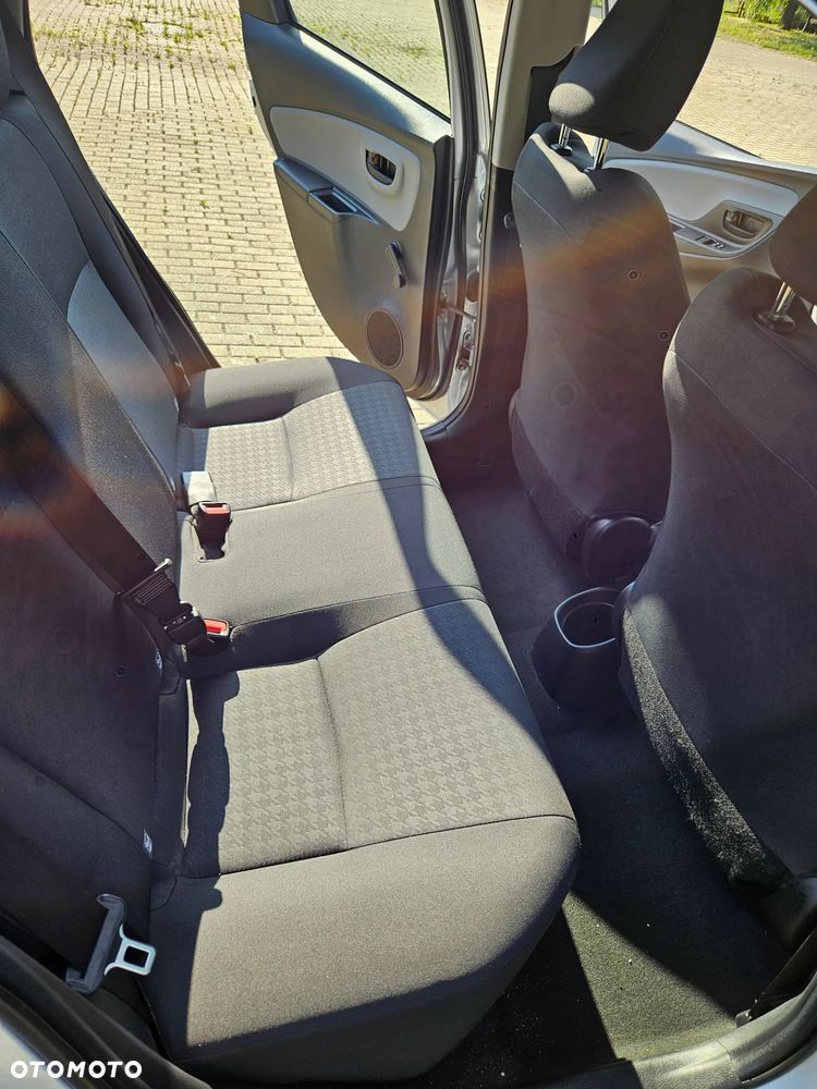 Toyota Yaris 1.0 Active EU6 - 27