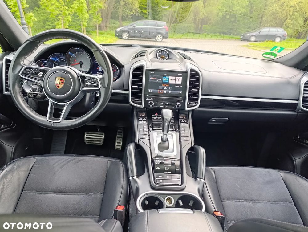 Porsche Cayenne S Platinum Edition - 20