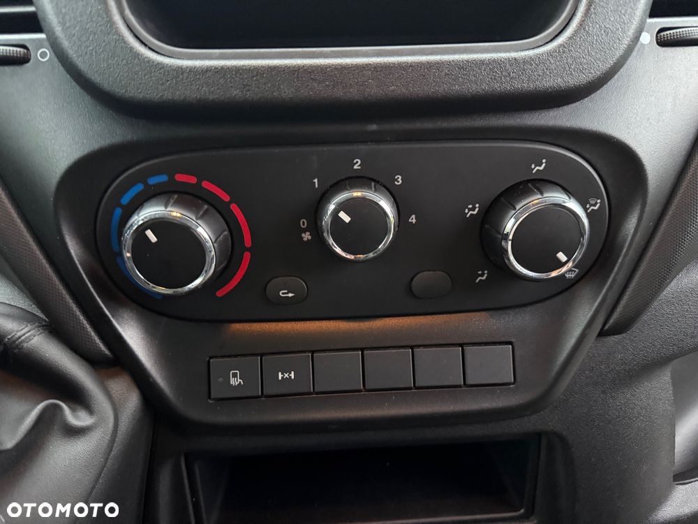 Iveco DAILY 35-170 *3.0* TYLKO 92000 km* KONTENER* Bliźniak* Tempomat* Blokada Mostu* - 12