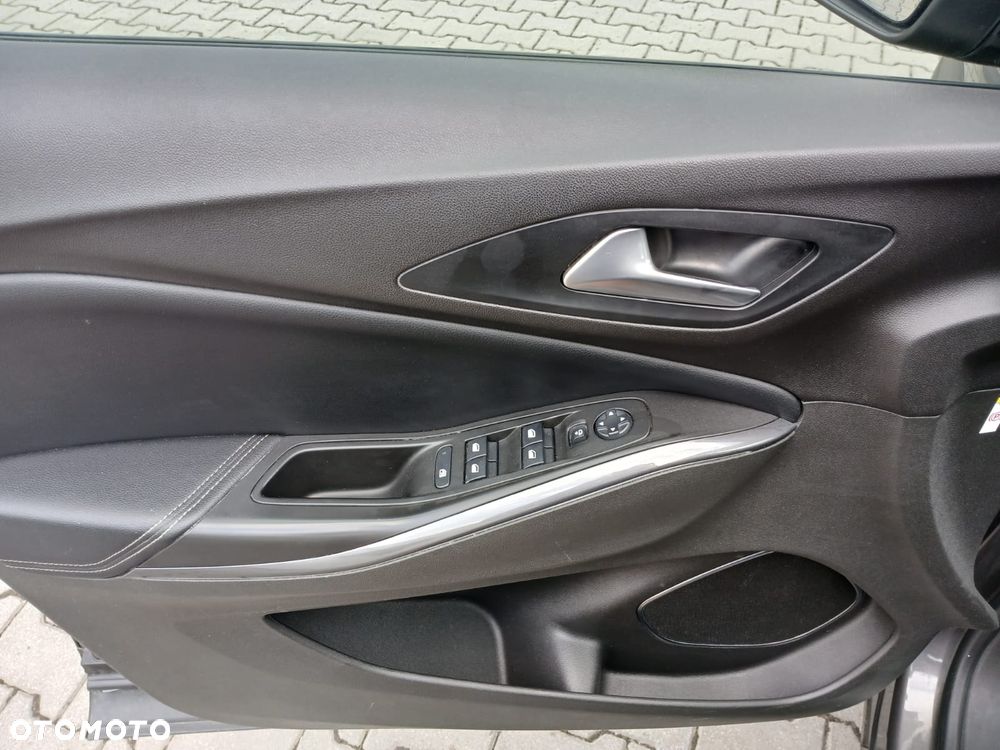 Opel Grandland X - 13