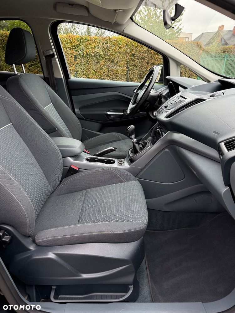 Ford C-MAX - 33