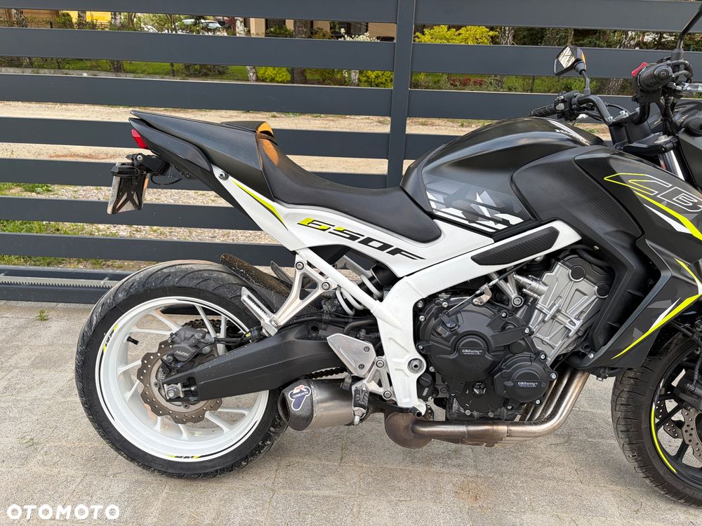 Honda CB - 4