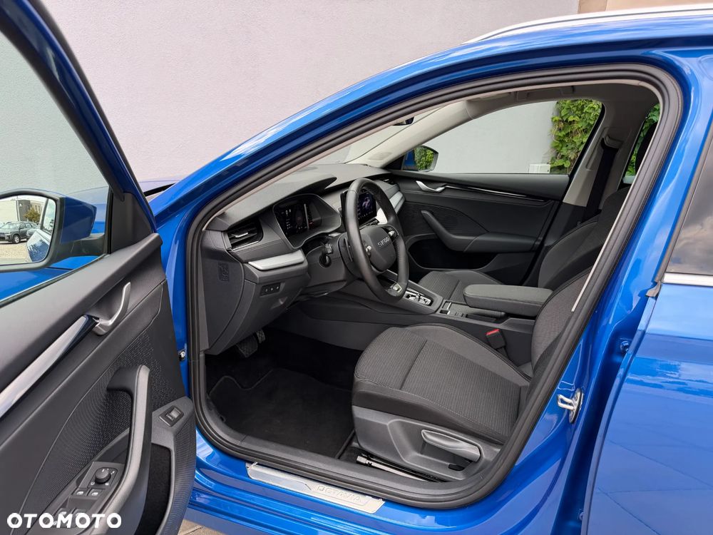 Skoda Octavia 1.5 TSI mHEV Selection DSG - 9