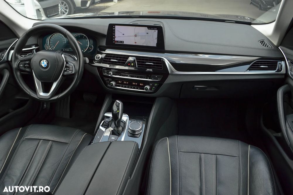 BMW Seria 5 520d Aut. Luxury Line - 28