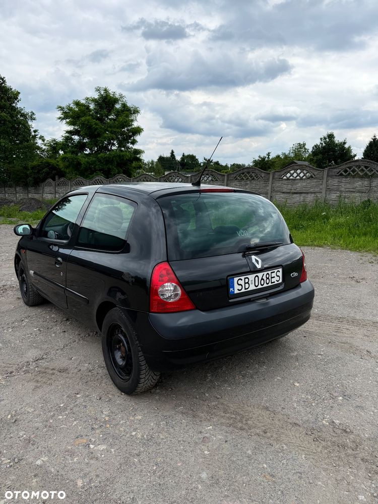 Renault Clio 1.4 16V Initiale - 2