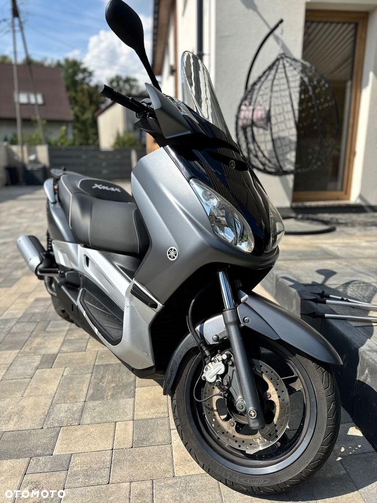 Yamaha X-max - 4