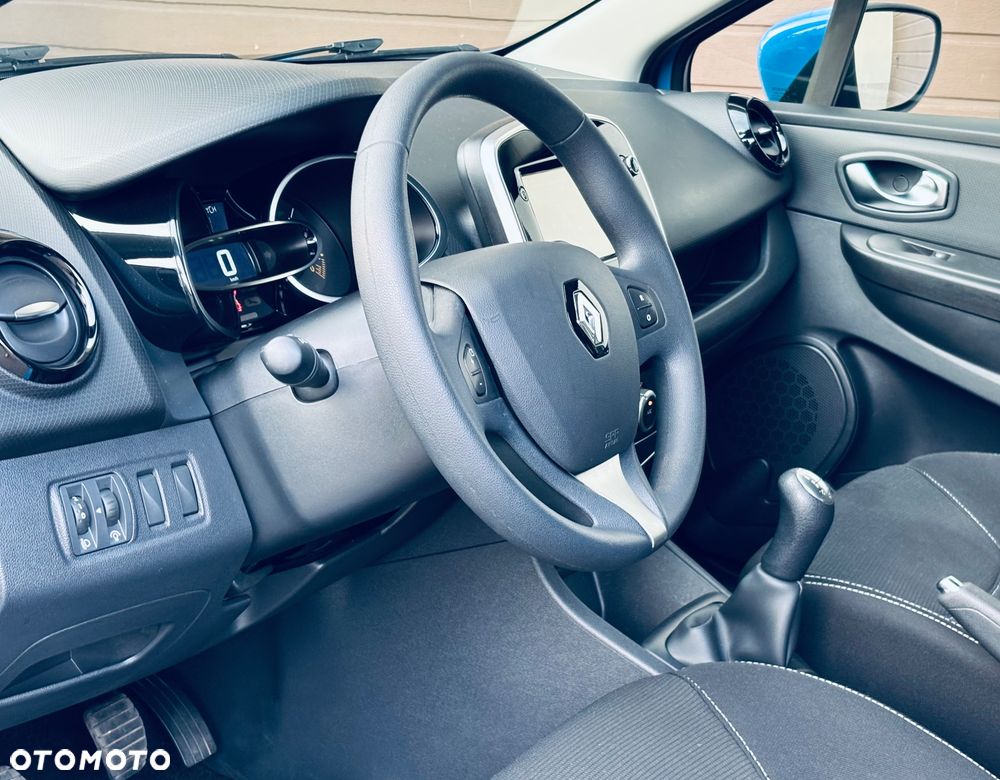 Renault Clio - 11
