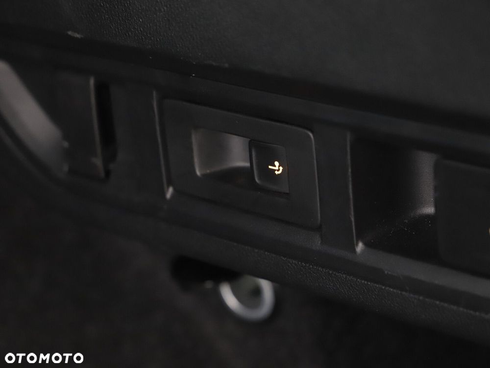 Skoda Octavia 2.0 TDI RS DSG - 27