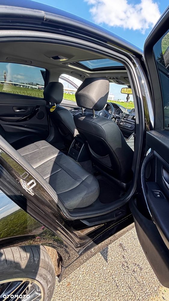 BMW Seria 3 328i - 16