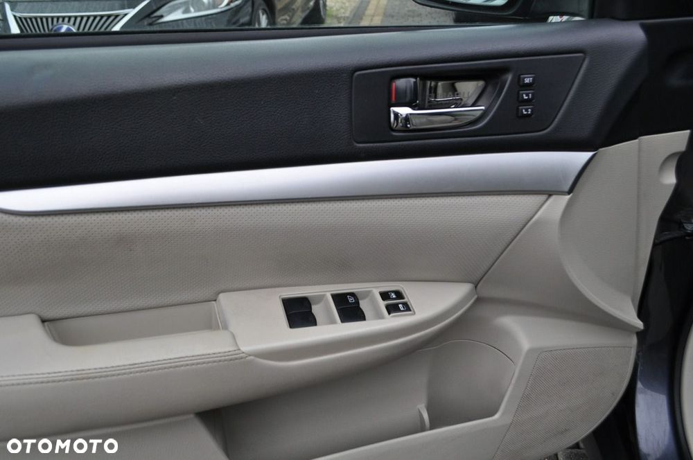 Subaru Outback 2.5i Comfort Navi AT - 15