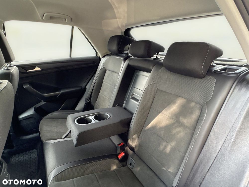 Volkswagen T-Roc 1.5 TSI Style DSG - 35