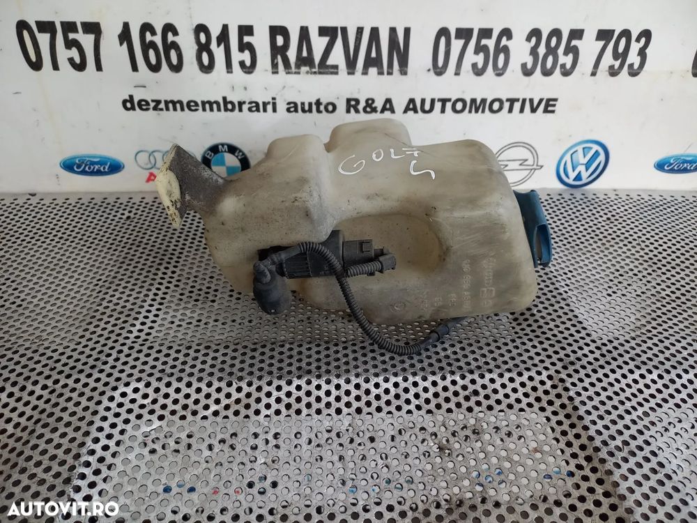 Bidonas Vas Lichid Parbriz Vw Golf 4 - Dezmembrari Arad - 5