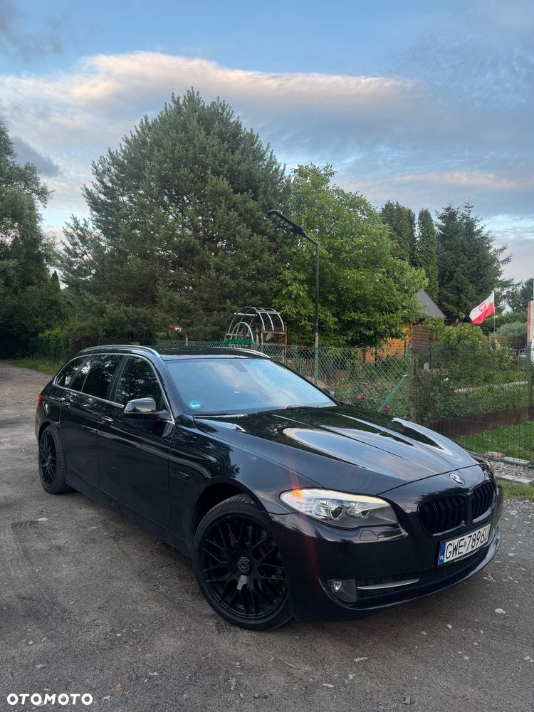 BMW Seria 5 525d xDrive - 1