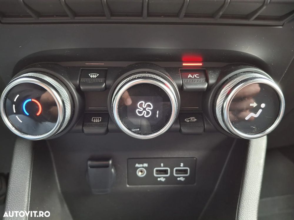 Renault Clio E-TECH Hybrid 140 BUSINESS EDITION - 21