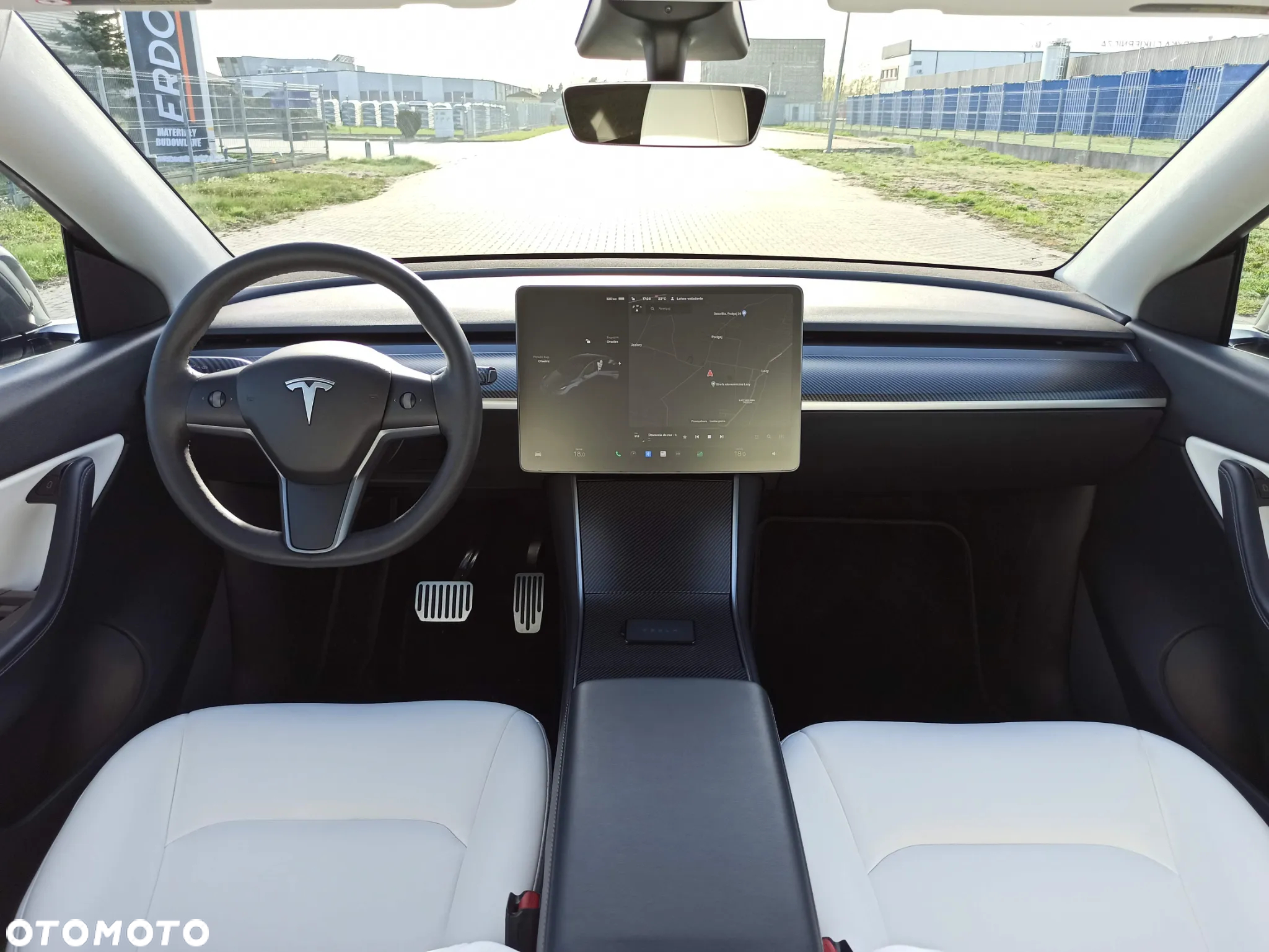 Tesla Y Model RWD - 17