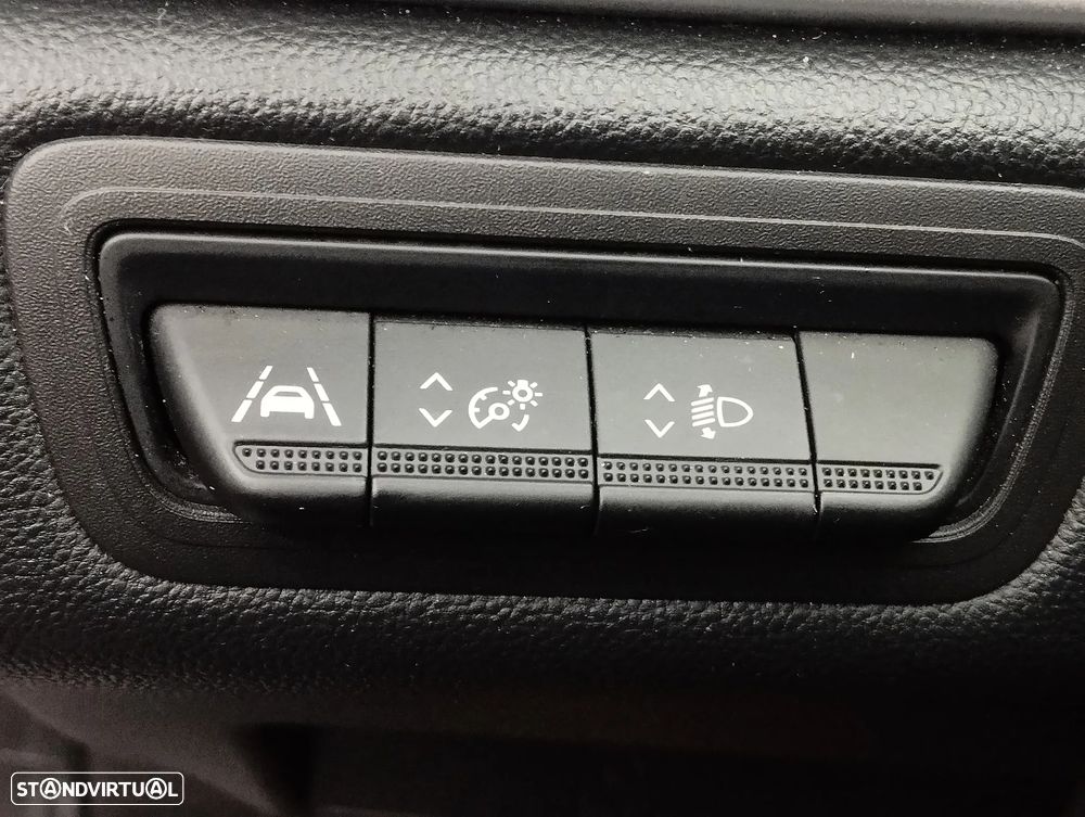 Renault Captur 1.0 TCe Exclusive - 18