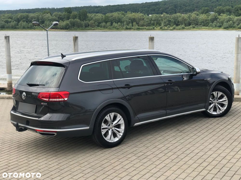 Volkswagen Passat Alltrack - 25