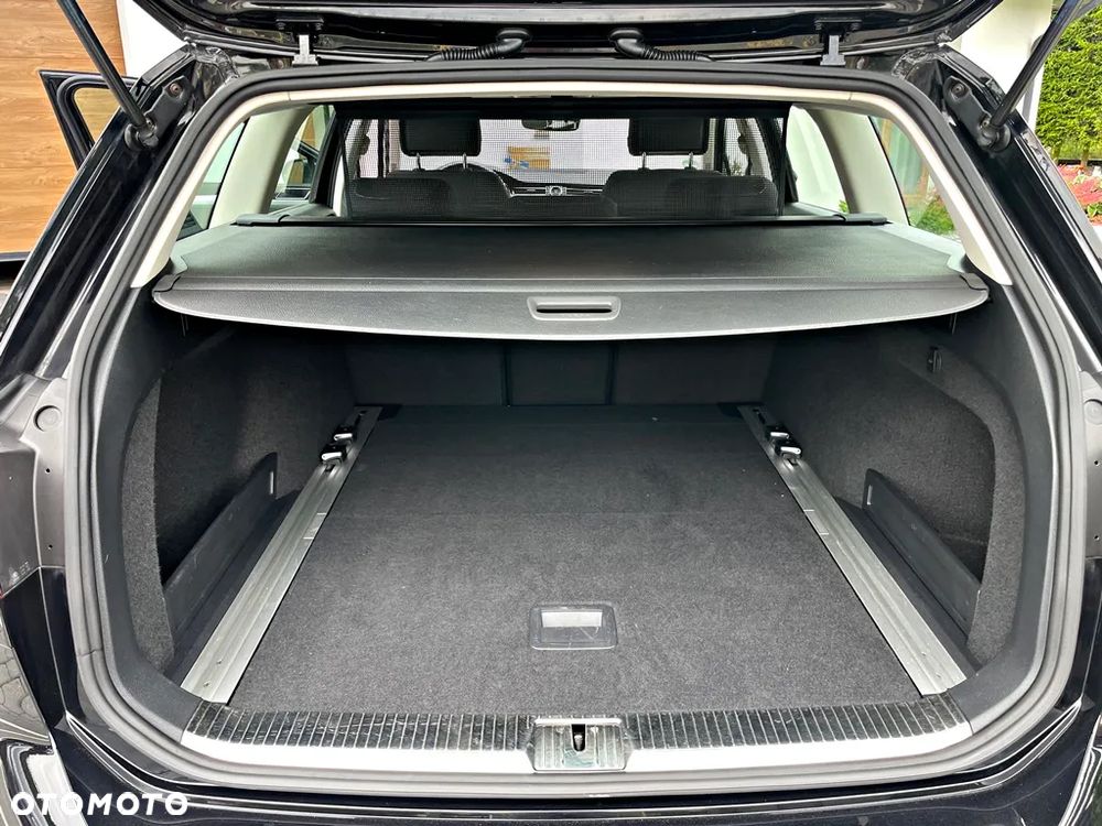 Volkswagen Passat Variant 1.5 TSI OPF DSG Comfortline - 26