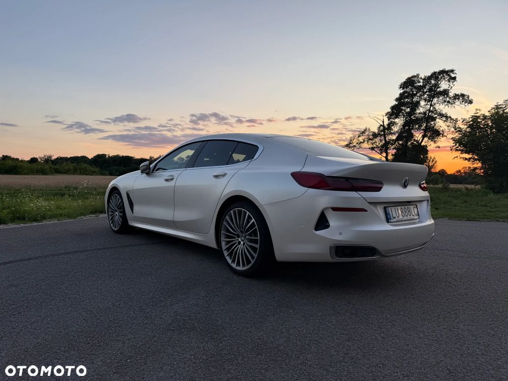 BMW Seria 8 - 5