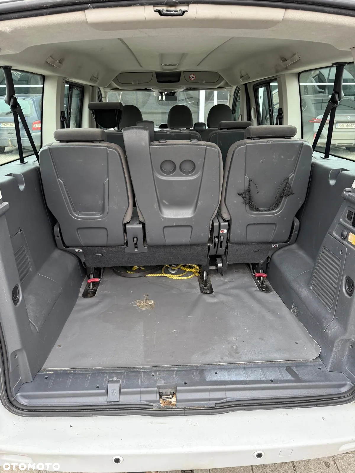 Peugeot Expert - 8