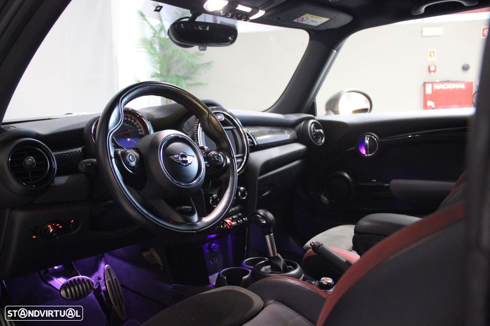 MINI 3 Portas John Cooper Works Auto Desportiva - 11