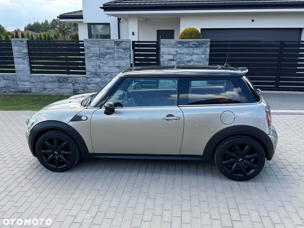 MINI Cooper 50 Mayfair - 17