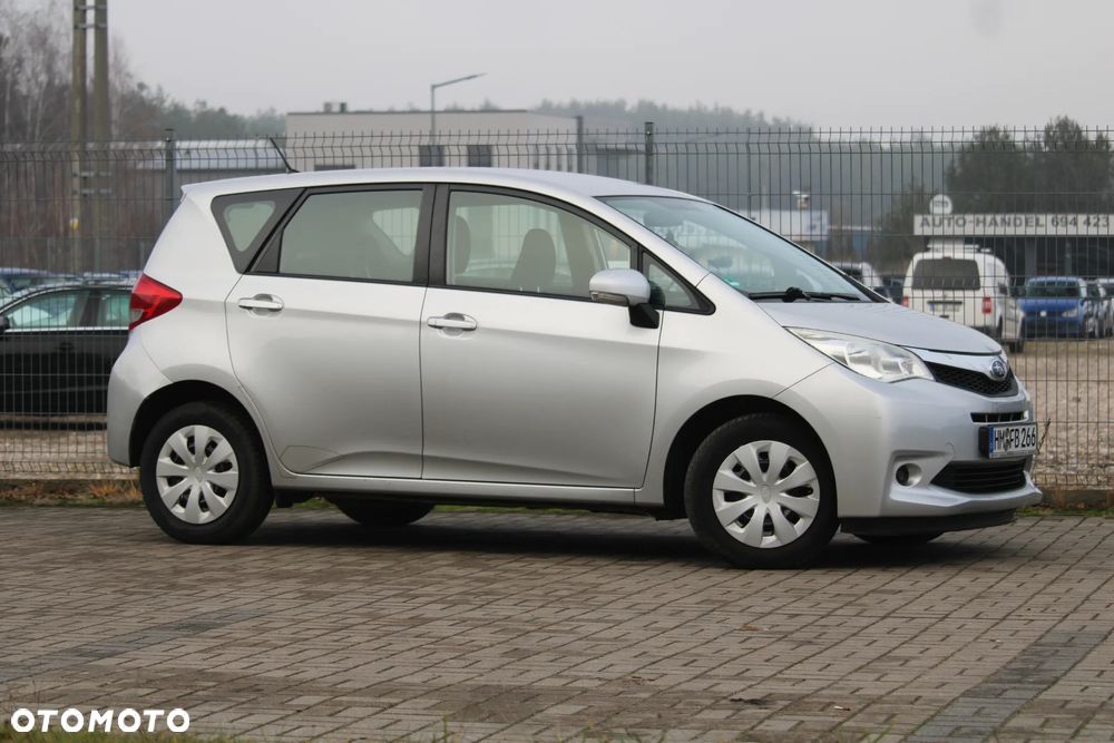 Subaru Trezia - 4
