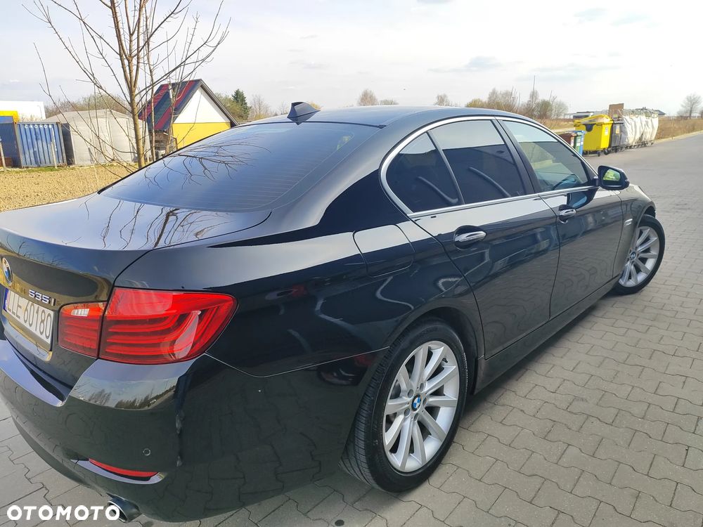 BMW Seria 5 535i - 33