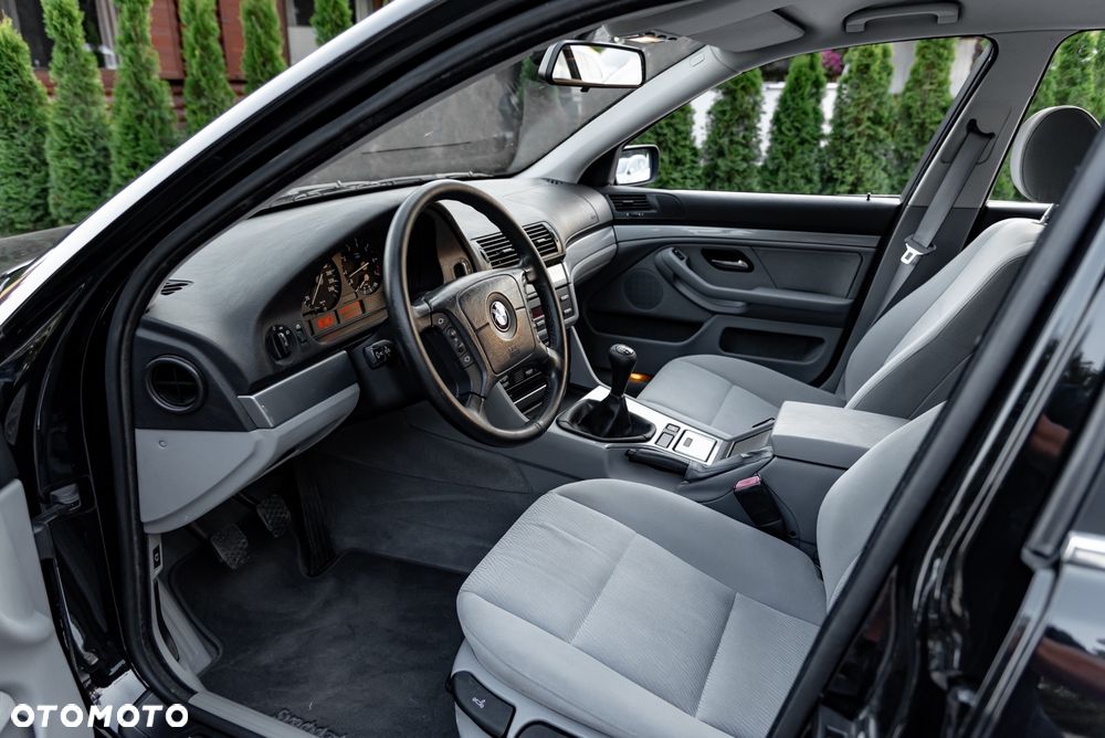 BMW Seria 5 - 17