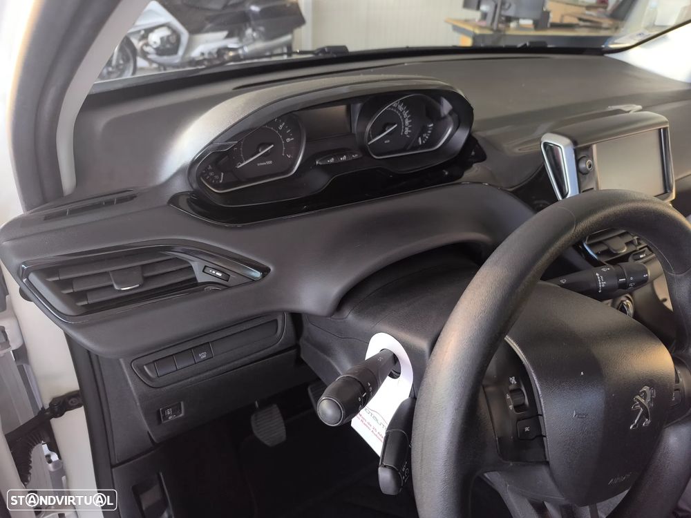 Peugeot 208 PureTech 82 Start & Stop Active - 11