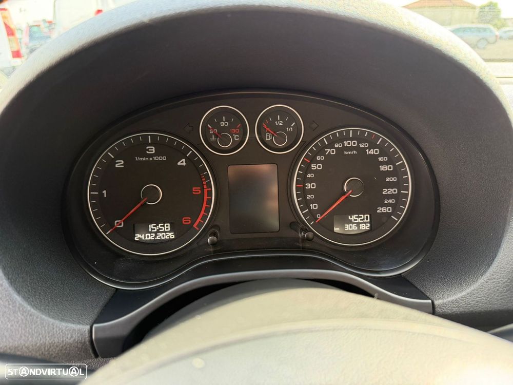 Audi A3 Sportback 1.9 TDi Sport - 32