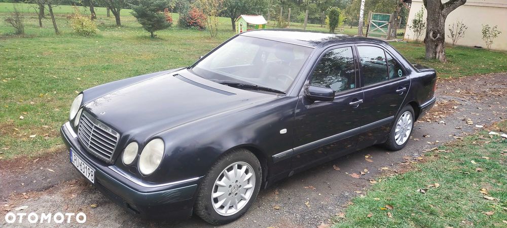 Mercedes-Benz Klasa E - 3