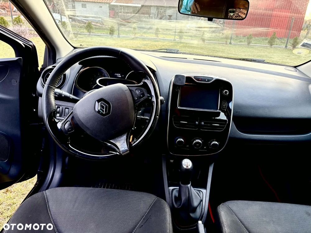 Renault Clio - 19