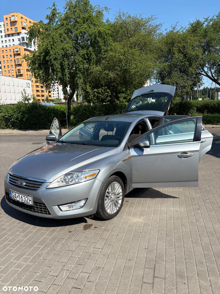 Ford Mondeo 2.0 TDCi Ghia - 16