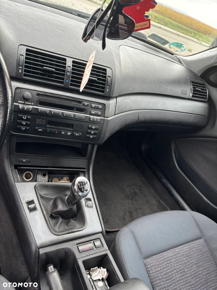 BMW Seria 3 316i - 12
