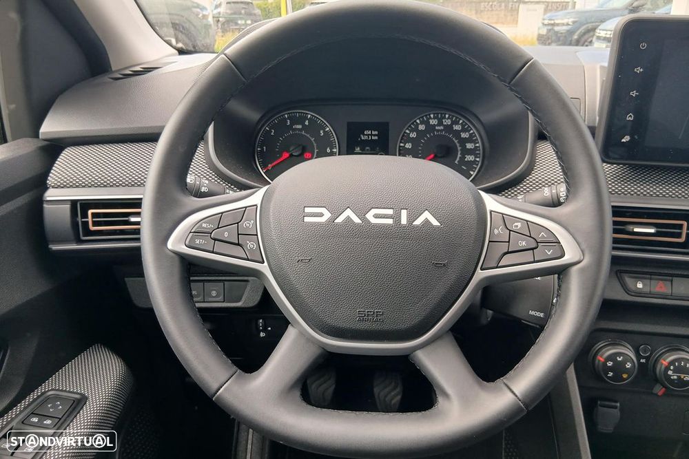 Dacia Sandero - 10