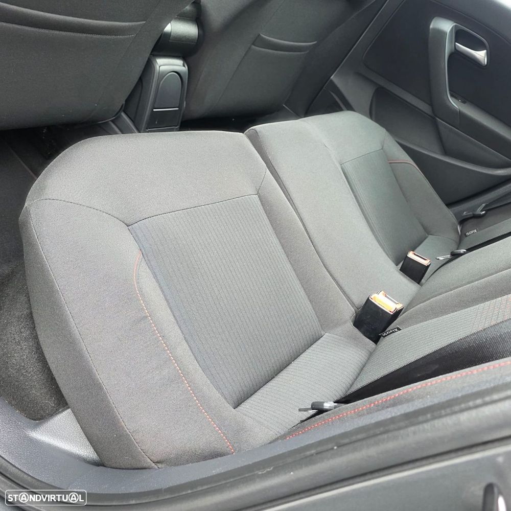 VW Polo 1.2 TSi Connect DSG - 31