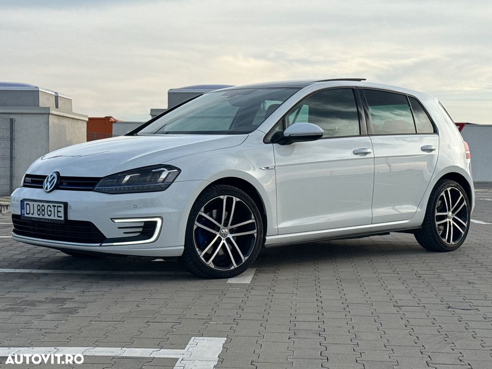 Volkswagen Golf - 12