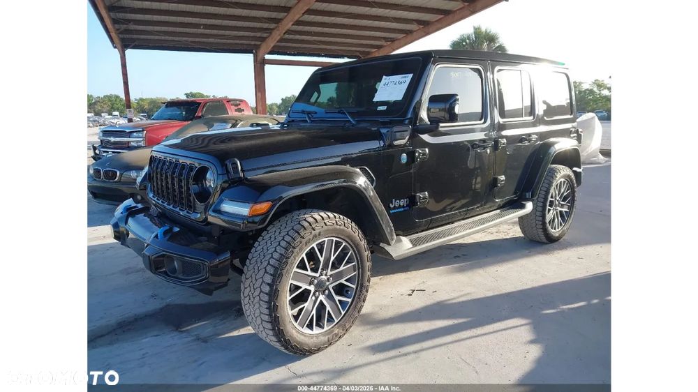 Jeep Wrangler - 1