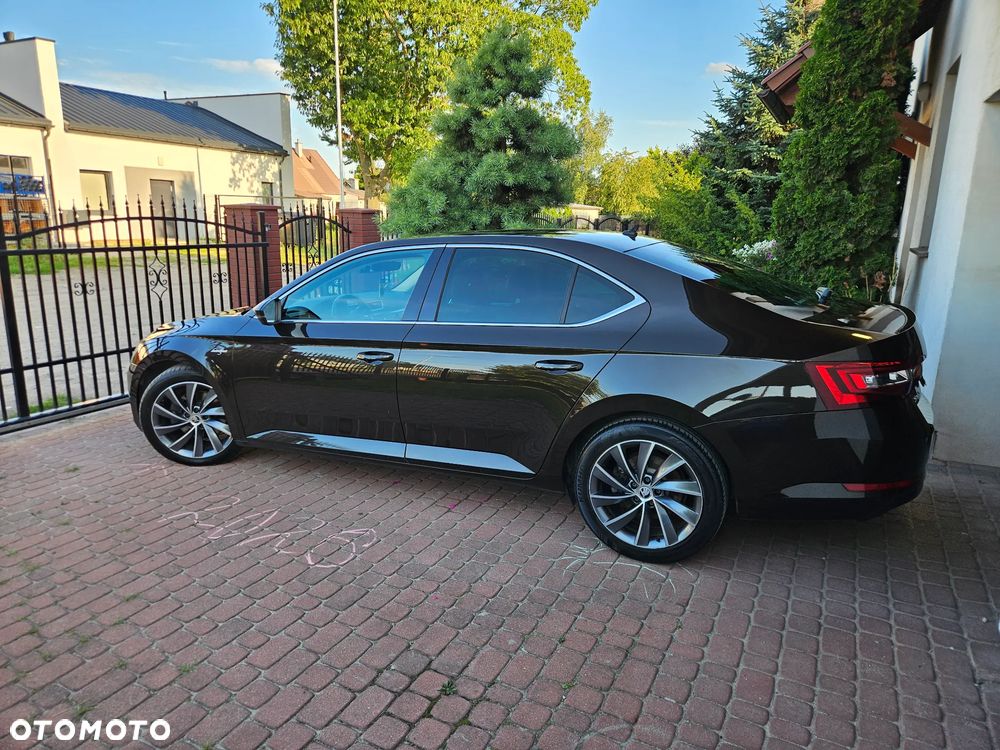 Skoda Superb 2.0 TDI L&K DSG - 3